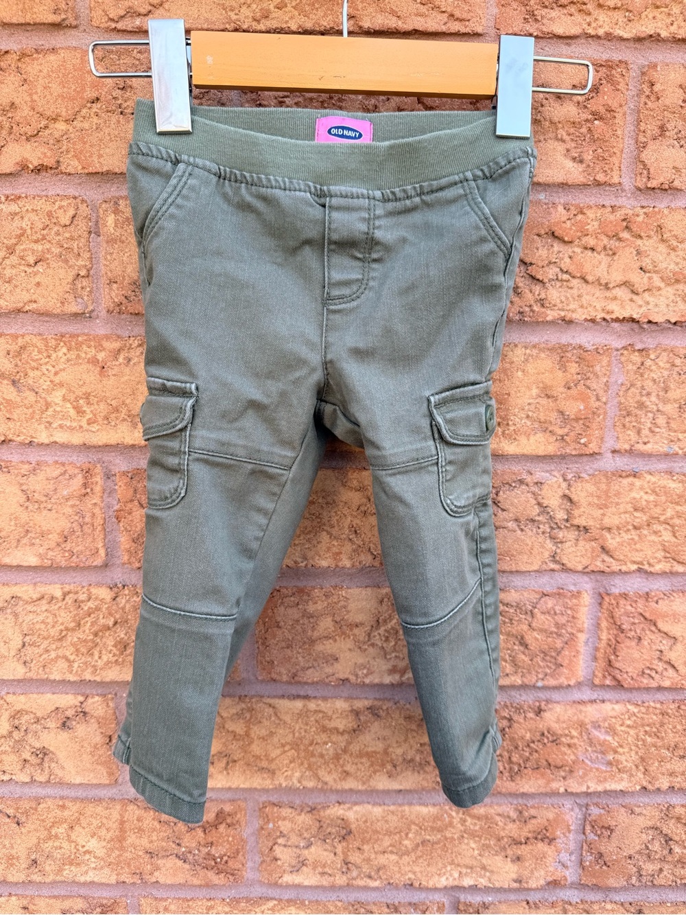 10/$25 • Old Navy Kids Olive Green Pull-On Cargo Pants